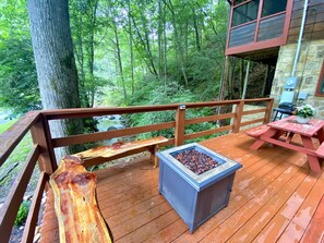 Cabin, 2 Bedrooms | Terrace/patio
