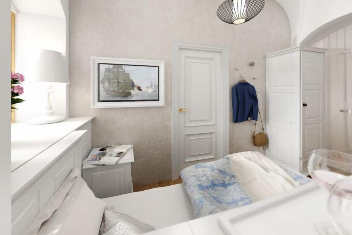 Deluxe Single Room