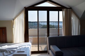 Estudio estándar | Escritorio y wifi gratis