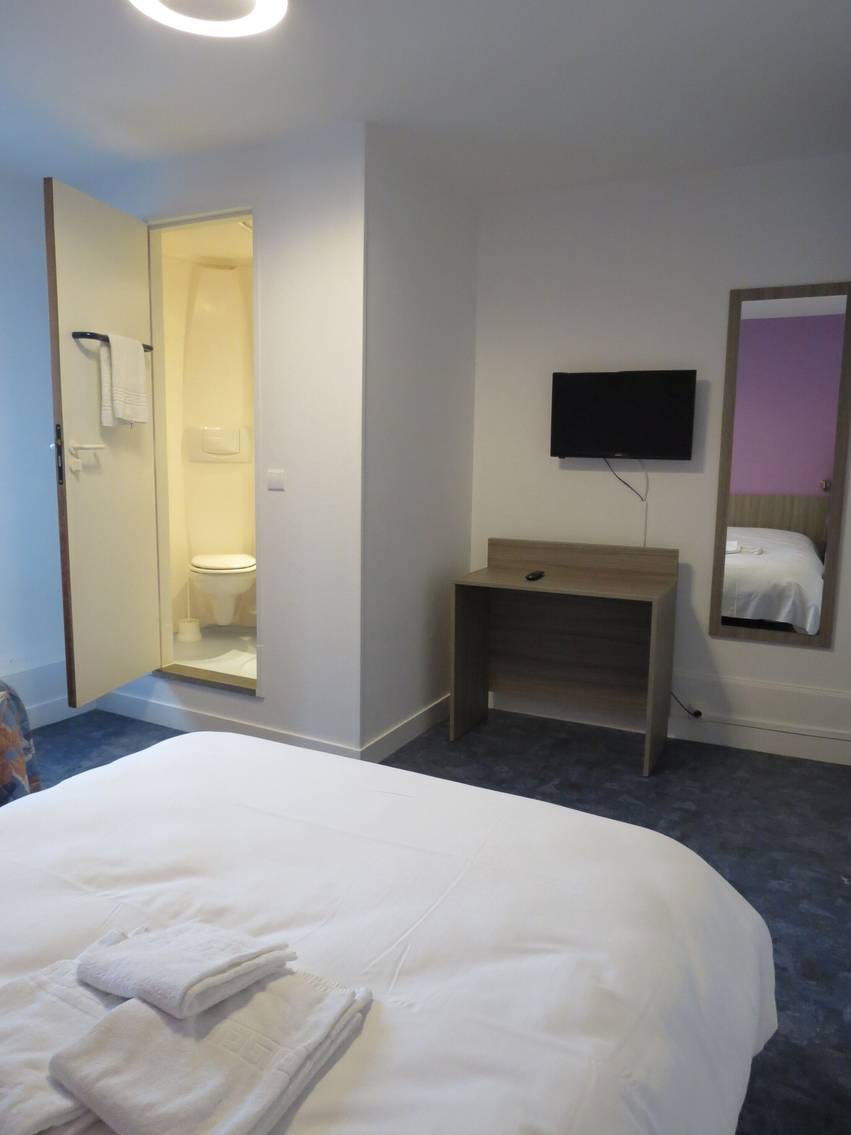 triple room | 1 bedroom, desk, soundproofing, free wifi