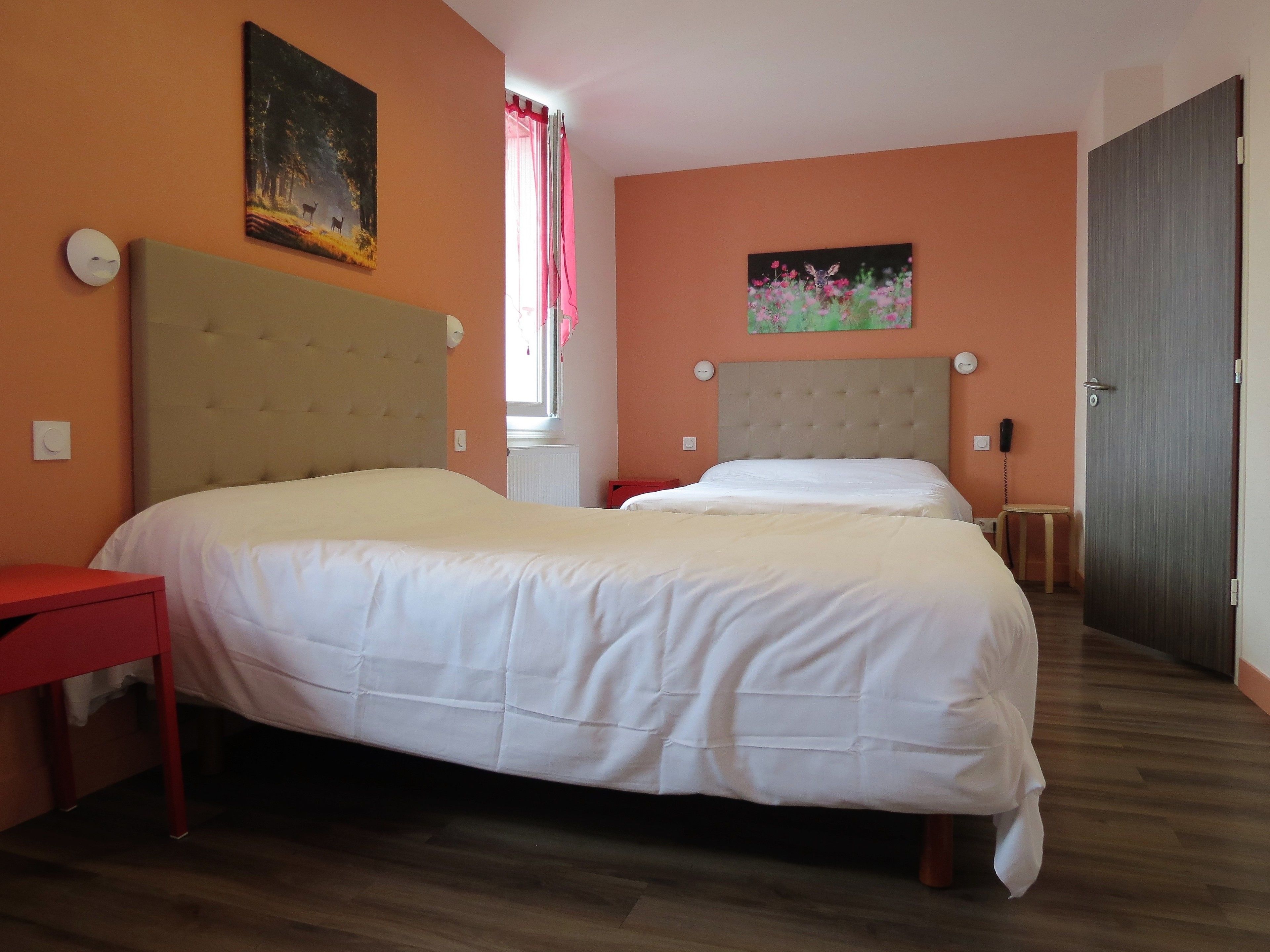 quadruple room | 1 bedroom, desk, soundproofing, free wifi