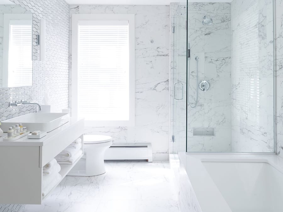 Luxury Room, 1 King Bed, Bathtub | Premium bedding, individually decorated, iron/ironing board, free WiFi