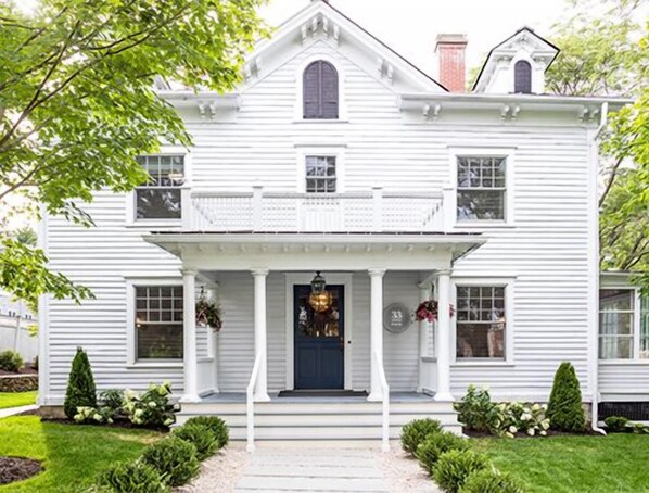 المنشأة من الخارج