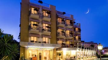 Front of property - evening/night