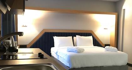 Roof 264 Hotel and Suites