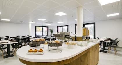 Brit Hotel Confort Loches