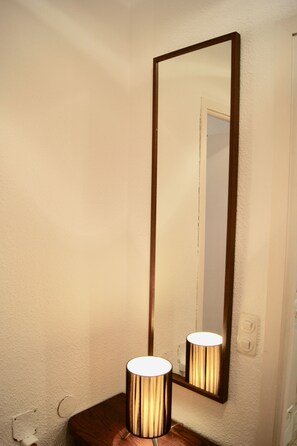 Interior detail - Oh Madrid Mayor Square (Madrid)