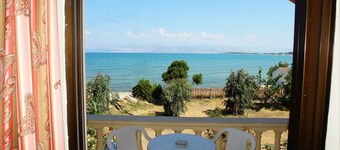 Makris Apartments