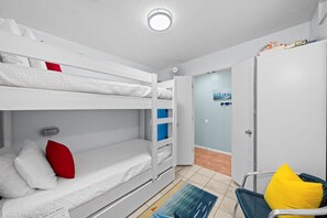 Condo, 3 Bedrooms | 3 bedrooms, free WiFi