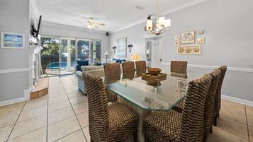 House, 3 Bedrooms | Dining
