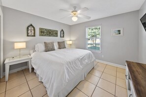 House, 3 Bedrooms | 3 bedrooms, free WiFi - Sea-renity - 3 Br home by RedAwning (Panama City Beach)