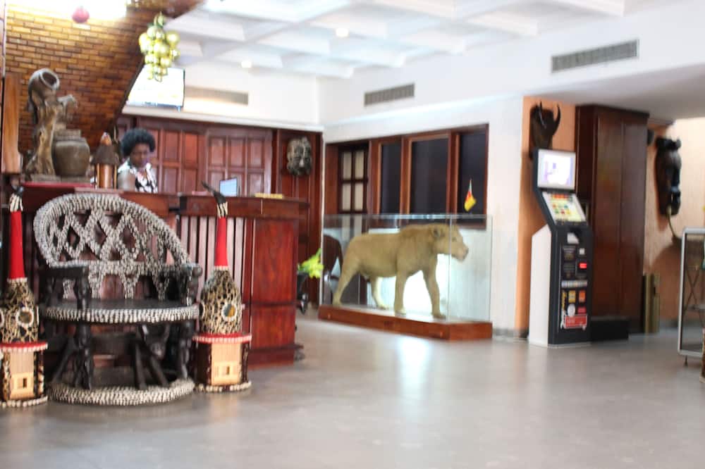 Lewat Hotel
