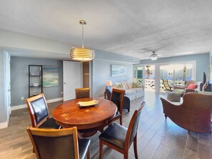 Townhome, 2 Bedrooms | In-room dining