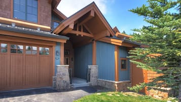 Townhome, 2 Bedrooms | Exterior