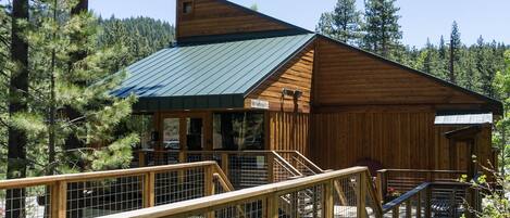 Room, 2 Bedrooms | Exterior