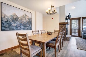Apartamento, 2 habitaciones | Restauración