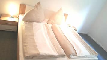 Apartment, 1 Schlafzimmer, Terrasse | 1 Schlafzimmer, kostenlose Babybetten, kostenloses WLAN