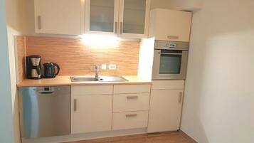 Apartment, 1 Schlafzimmer, Terrasse | Eigene Kochnische | Kühlschrank, Mikrowelle, Geschirrspüler
