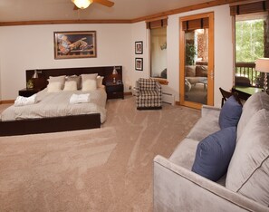 Condo, 2 Bedrooms | 2 bedrooms, free WiFi, bed sheets