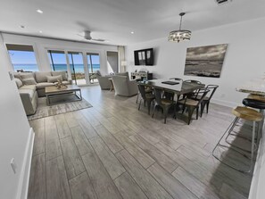 Interior - Three Steps to the Beach - 2 Br townhouse by RedAwning (Panama City Beach)