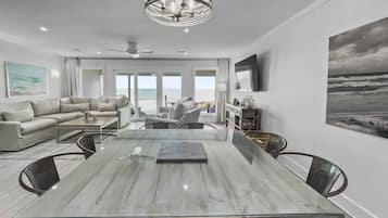 Townhome, 2 Bedrooms | In-room dining