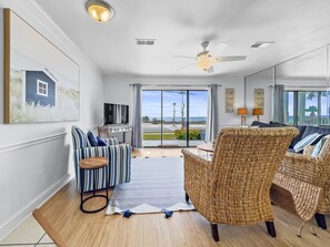 Condo, 1 phòng ngủ | Nội thất