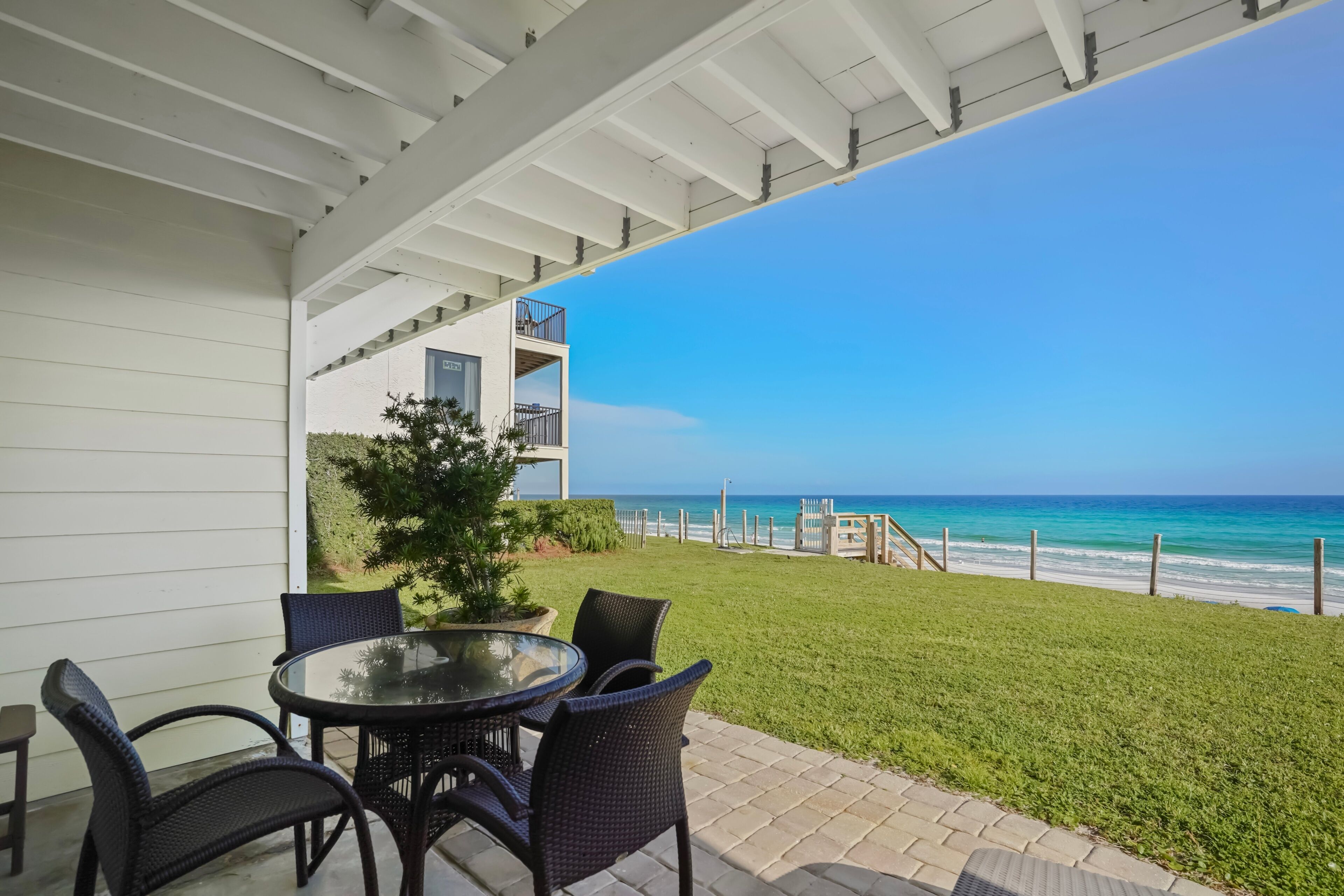 Condo, 2 Bedrooms | Outdoor dining