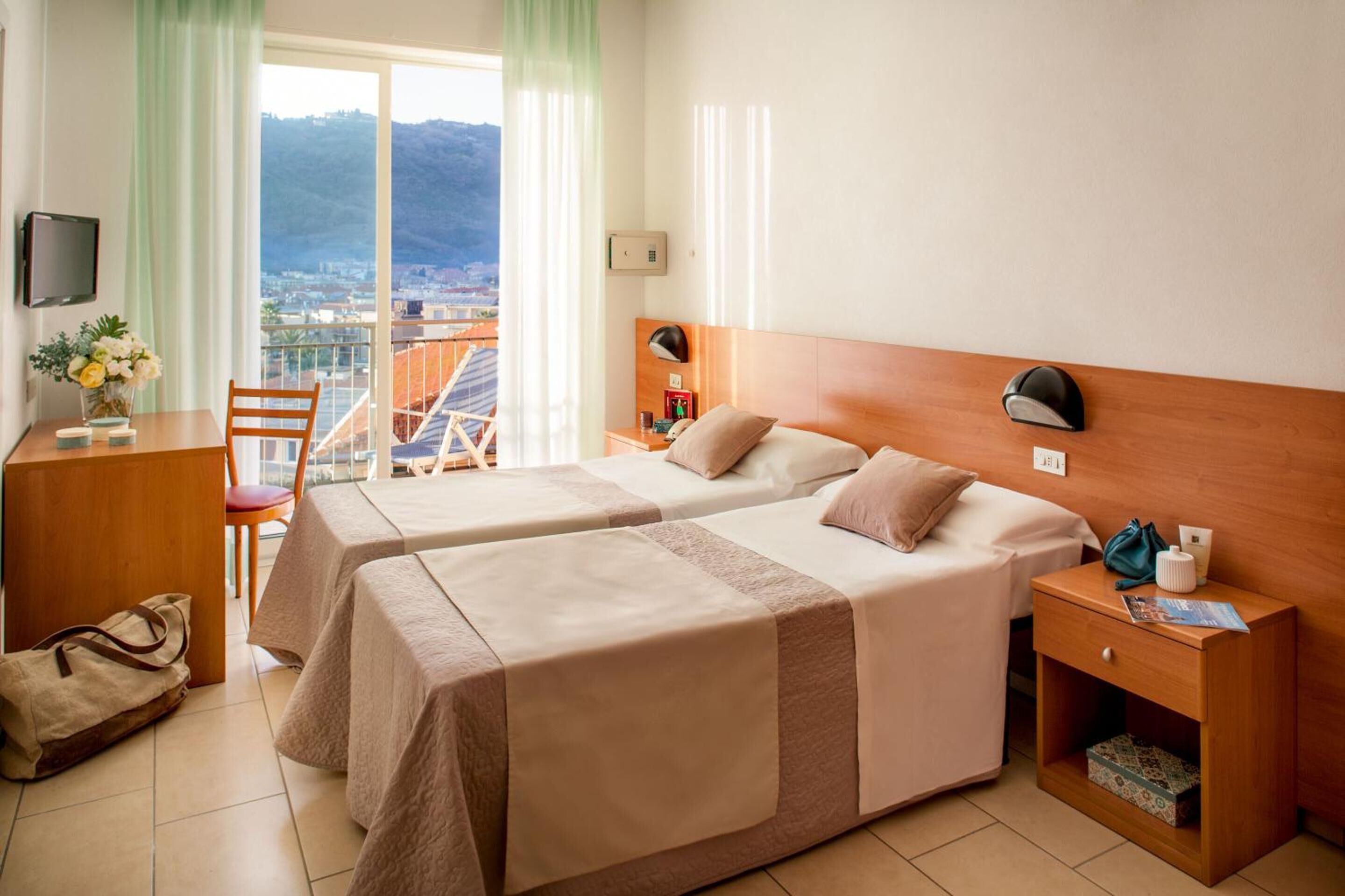 standard twin room, balcony, sea view | in-room safe, free wifi, bed sheets