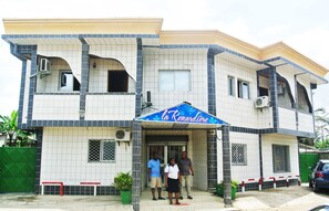 Entrée de l’hébergement