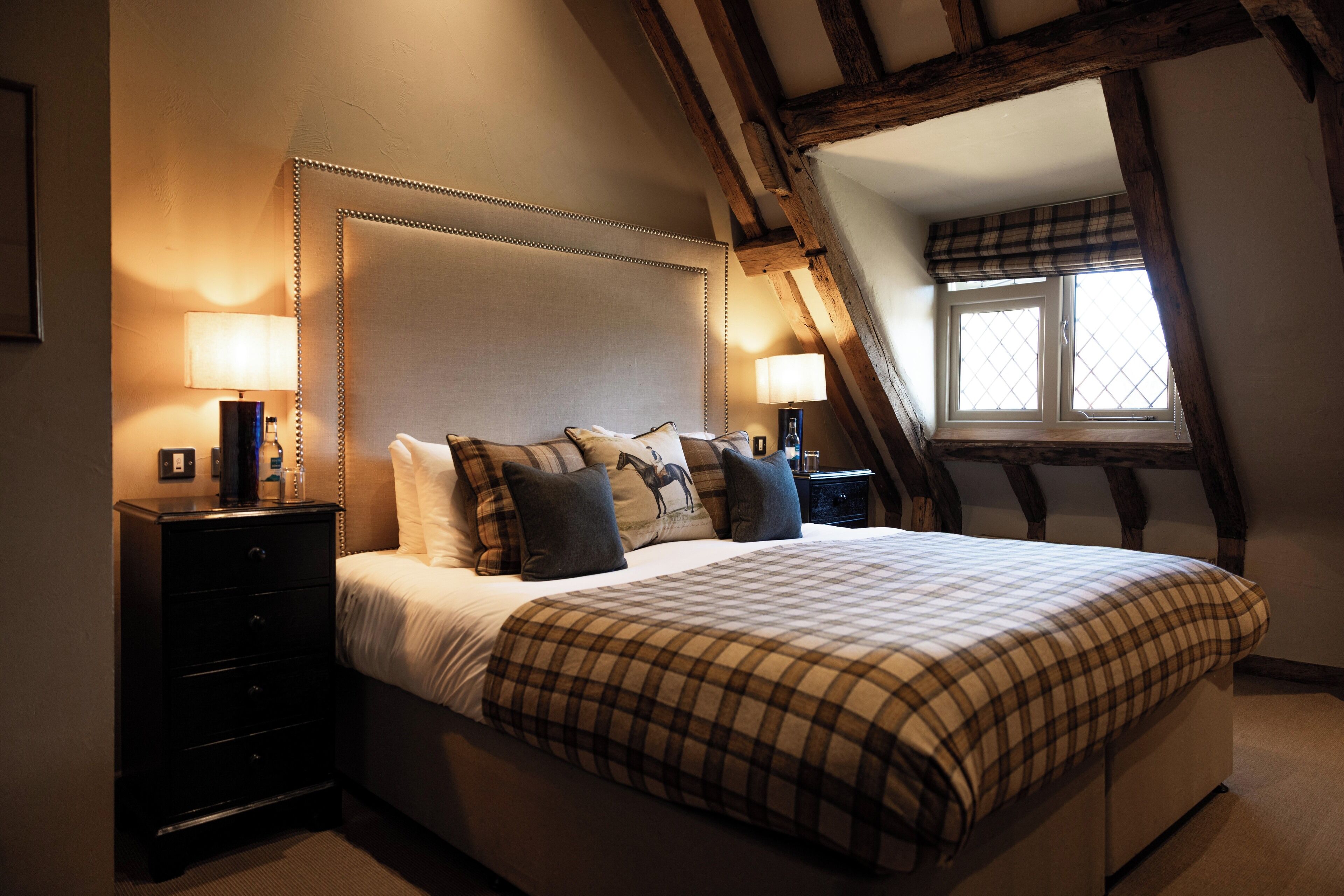 Deluxe Double Room | Iron/ironing board, free WiFi