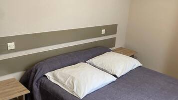 Bureau, Wi-Fi gratuit, draps fournis