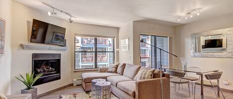 Condo, 2 Bedrooms | Living room | Fireplace, DVD player