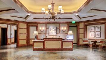Condo, 3 Bedrooms | Lobby