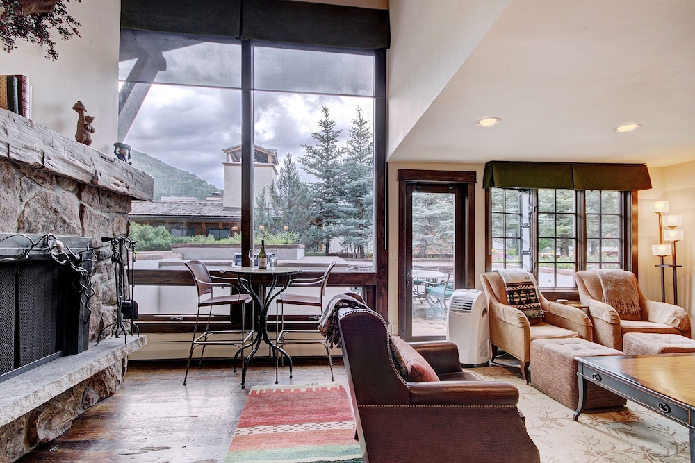 The Lodge at Vail by null