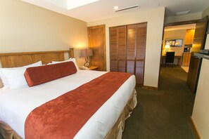 Condo, 2 habitaciones | 2 habitaciones, cunas, wifi gratis y ropa de cama