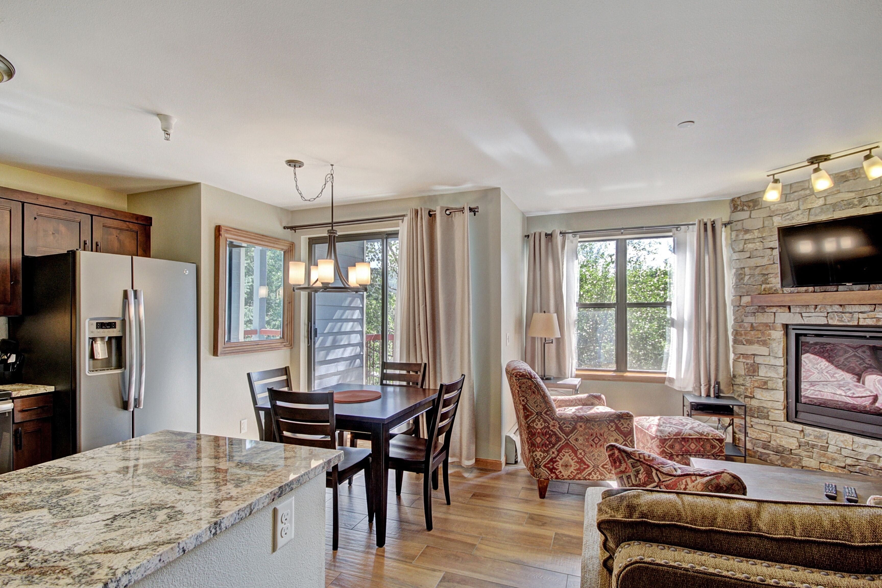 스튜디오 | 전용 주방 | 대용량 냉장고, 전자레인지, 오븐, 쿡탑