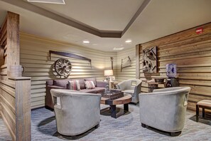 Studio | Interior