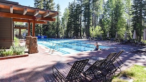 Pool - Gold Bend 5022 (Truckee)