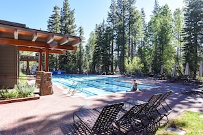 Apartment, 3 Schlafzimmer | Pool | Außenpool, beheizter Pool