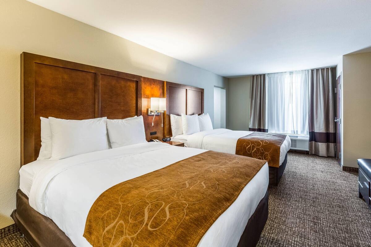 Suite, Multiple Beds, Accessible, Non Smoking | Desk, iron/ironing board, cots/infant beds, free WiFi