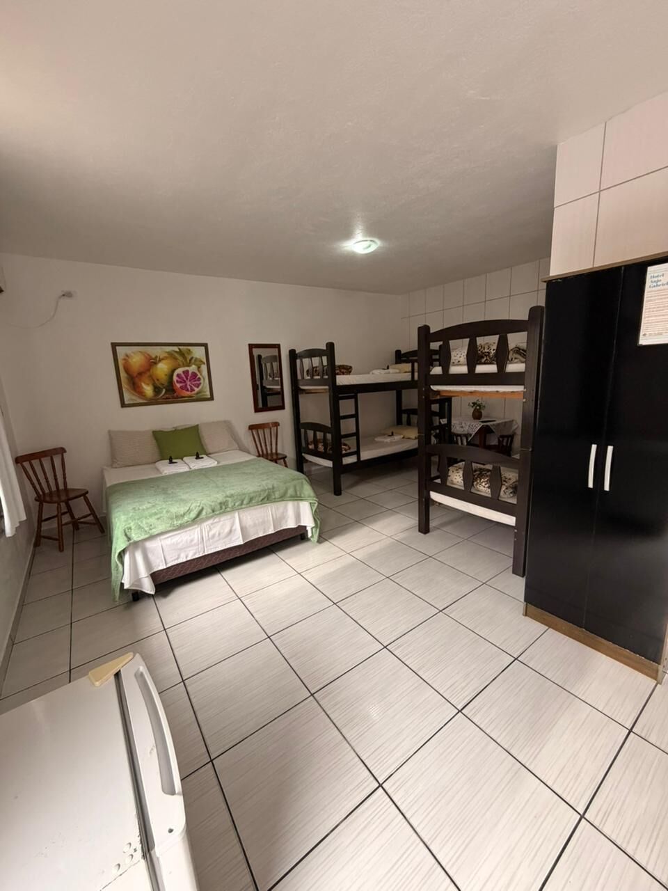 Quarto Familia 6 pessoas | Minibar, free WiFi, bed sheets