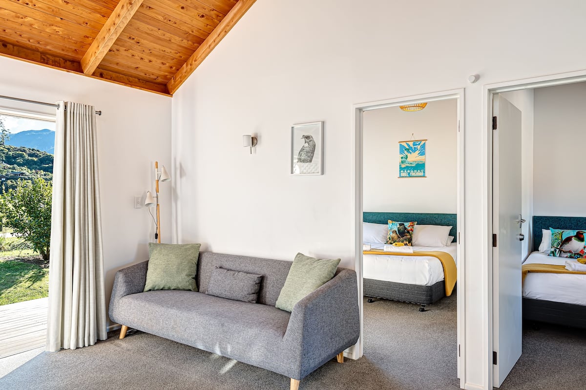 Chalet, 2 slaapkamers | Lakens van Egyptisch katoen, luxe beddengoed, een bureau, gratis wifi