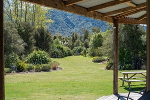 Property grounds - Abel Tasman Lodge (Marahau)