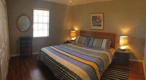 2 chambres, fer et planche à repasser, Wi-Fi gratuit, draps fournis