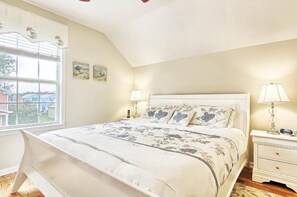 2 Schlafzimmer, Schreibtisch, Bügeleisen/Bügelbrett, kostenloses WLAN