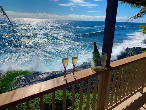 50' from the ocean, full ocean views from bedrooms & lanai