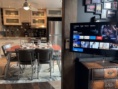 3bd WiFi Air conditioning Parking free 5 minutes walk from Frontenac metro