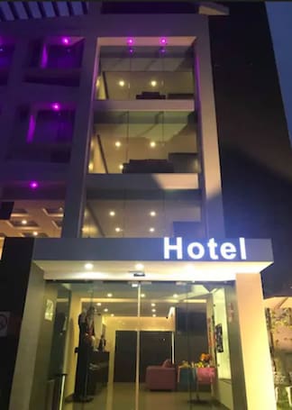 Front of property - evening/night