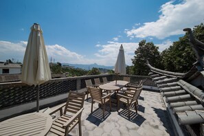 Terrace/patio - Lijiang Zhuyun boutique Hotel (Lijiang)