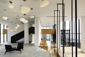 Lobby sitting area - Xiamen Hotel Wind (Xiamen)